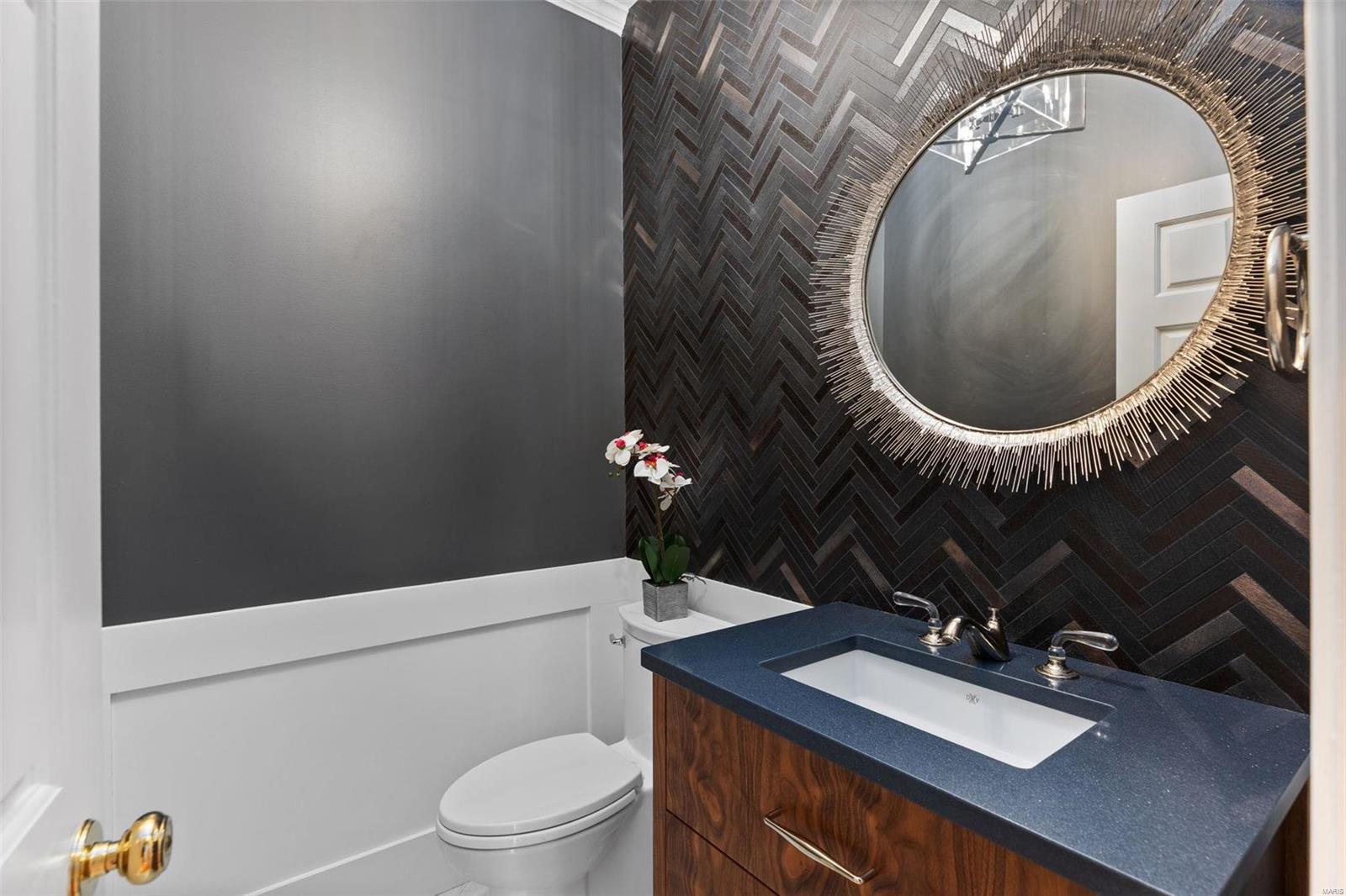 Frontenac Place - Residential