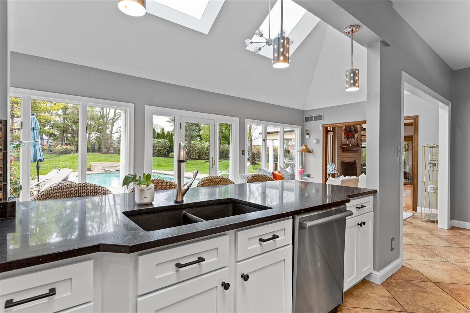 Frontenac Place - Residential