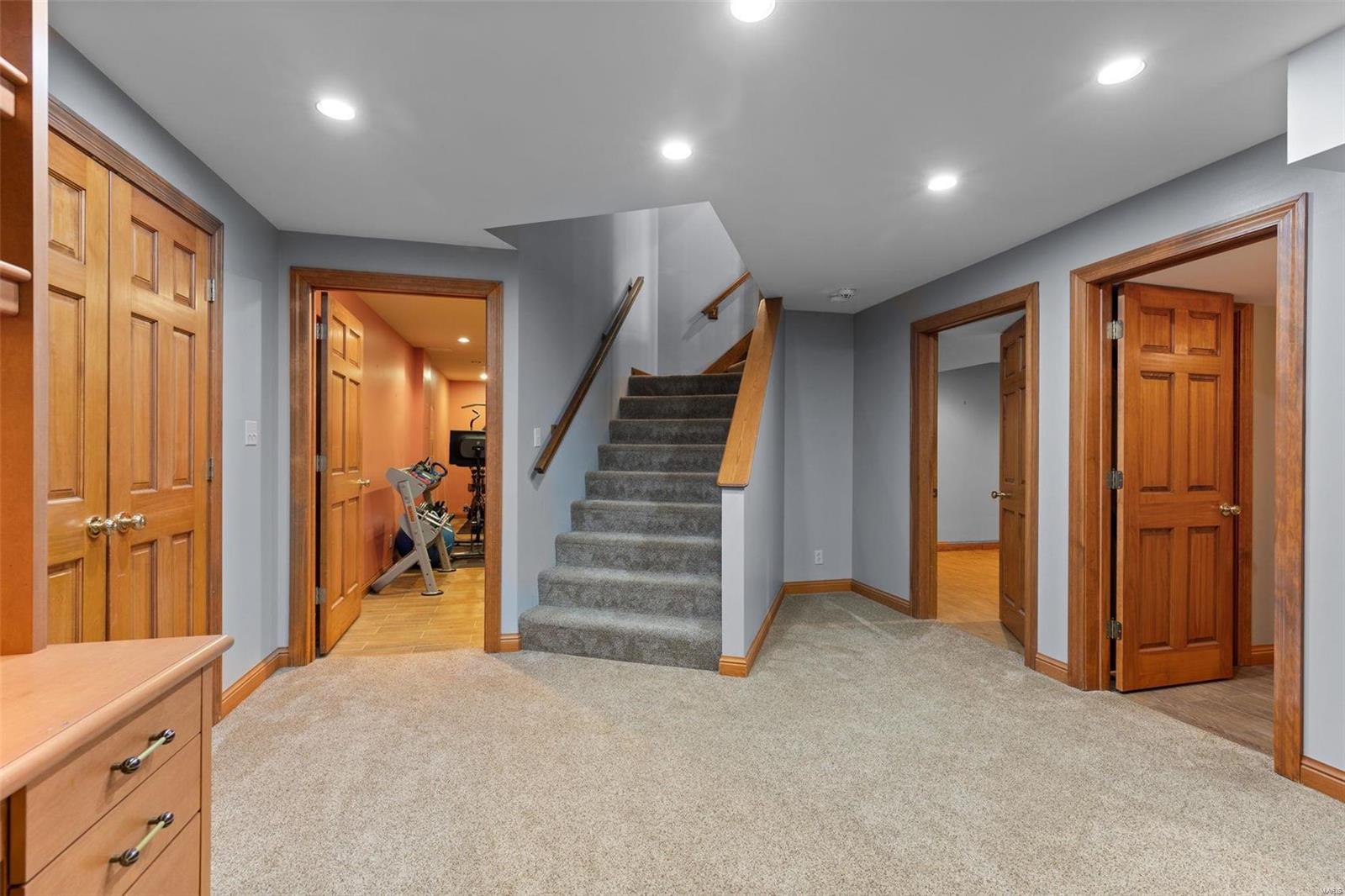 Frontenac Place - Residential