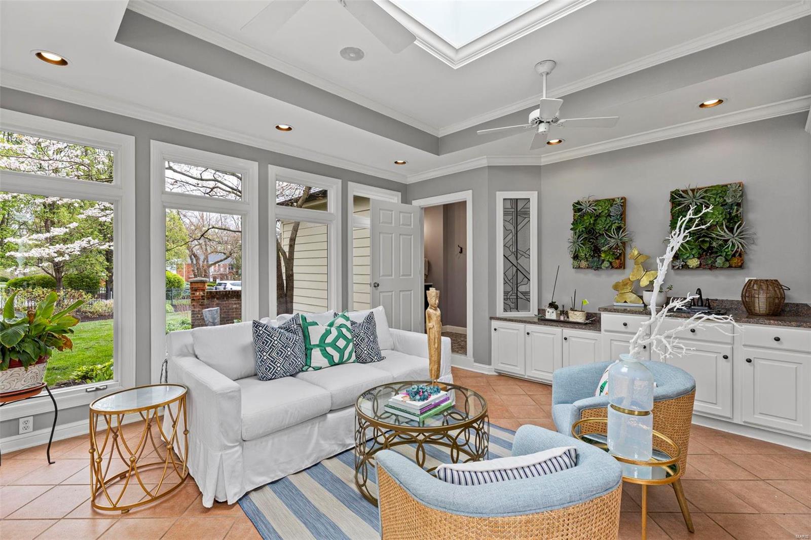 Frontenac Place - Residential