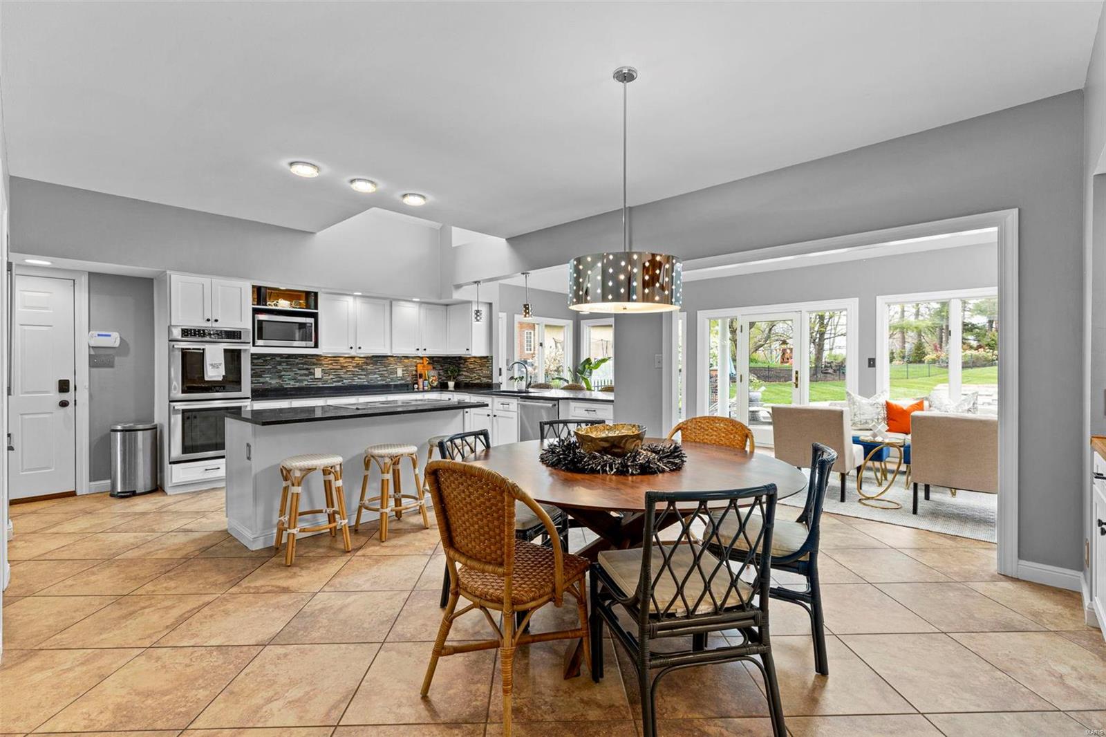 Frontenac Place - Residential