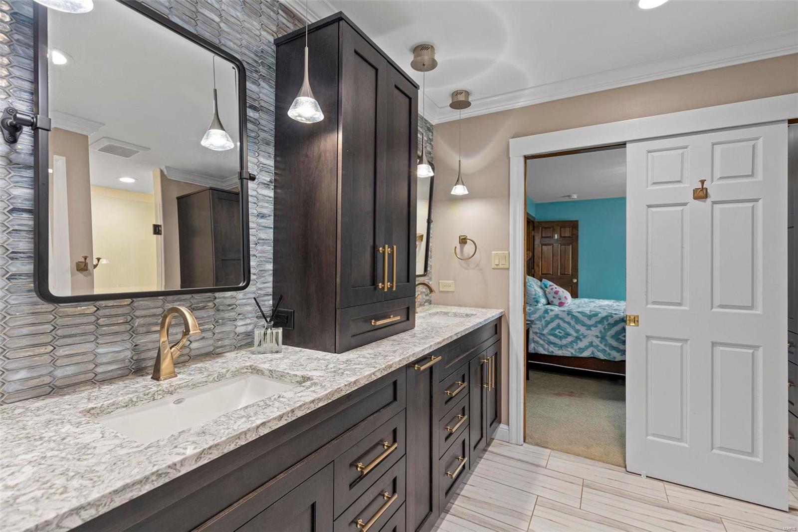 Frontenac Place - Residential