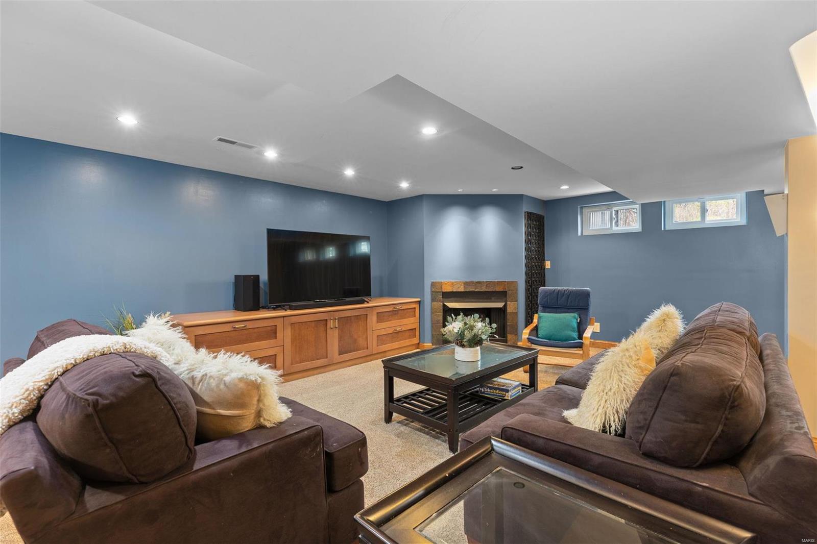 Frontenac Place - Residential