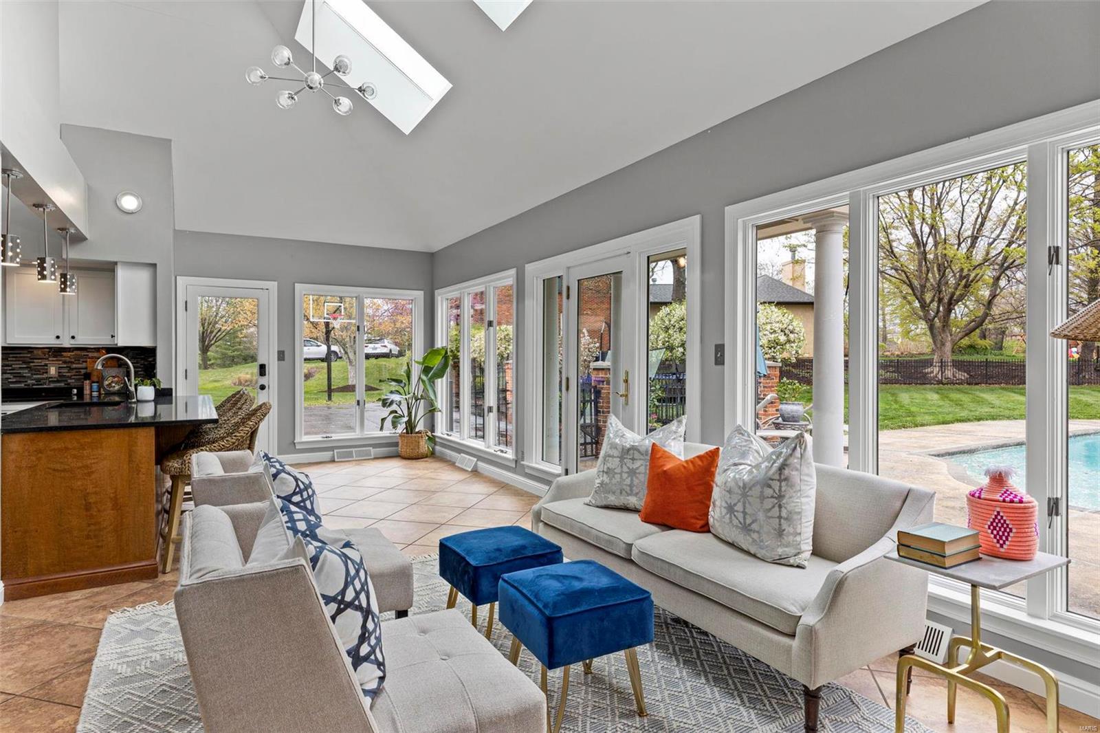 Frontenac Place - Residential