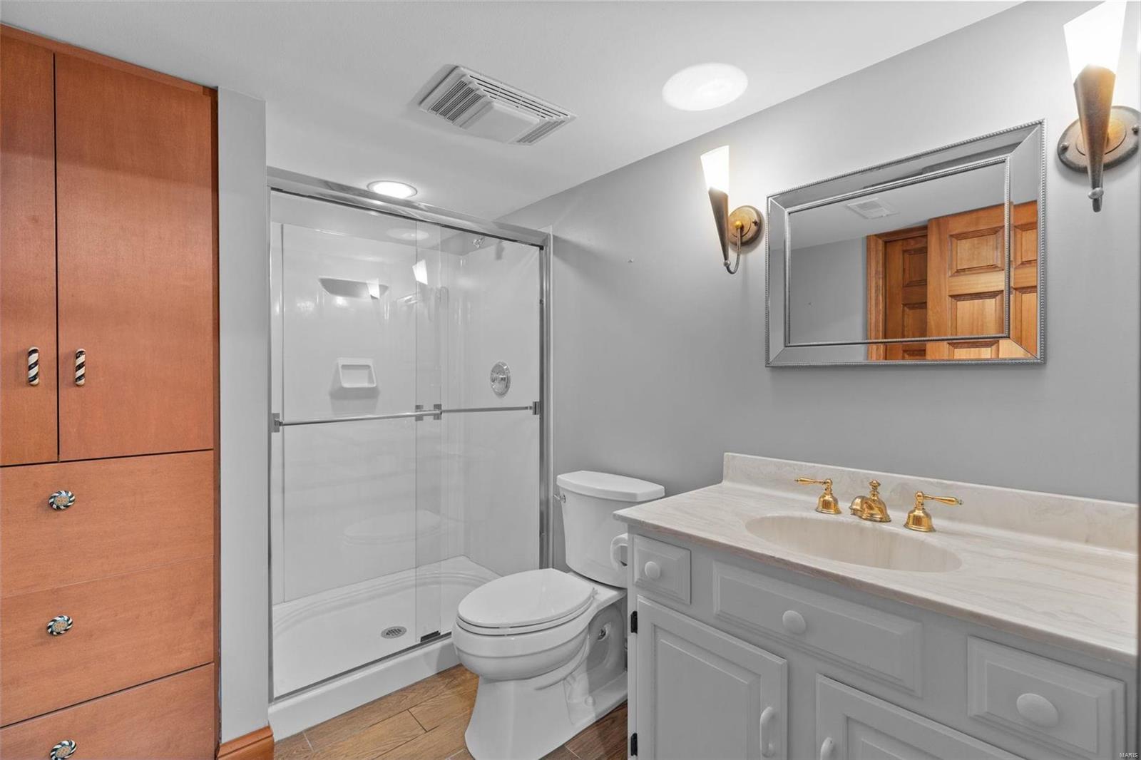 Frontenac Place - Residential