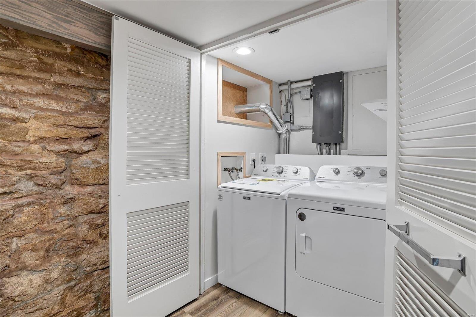 Huggo Essen Farm - Residential