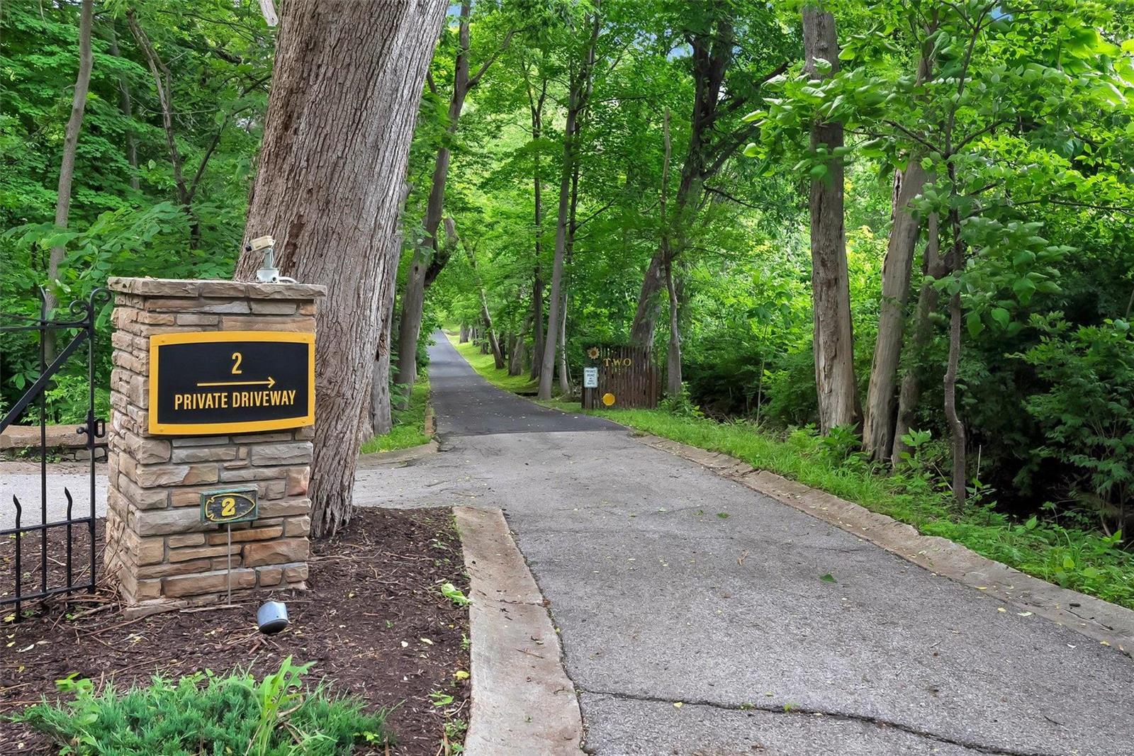 Huggo Essen Farm - Residential