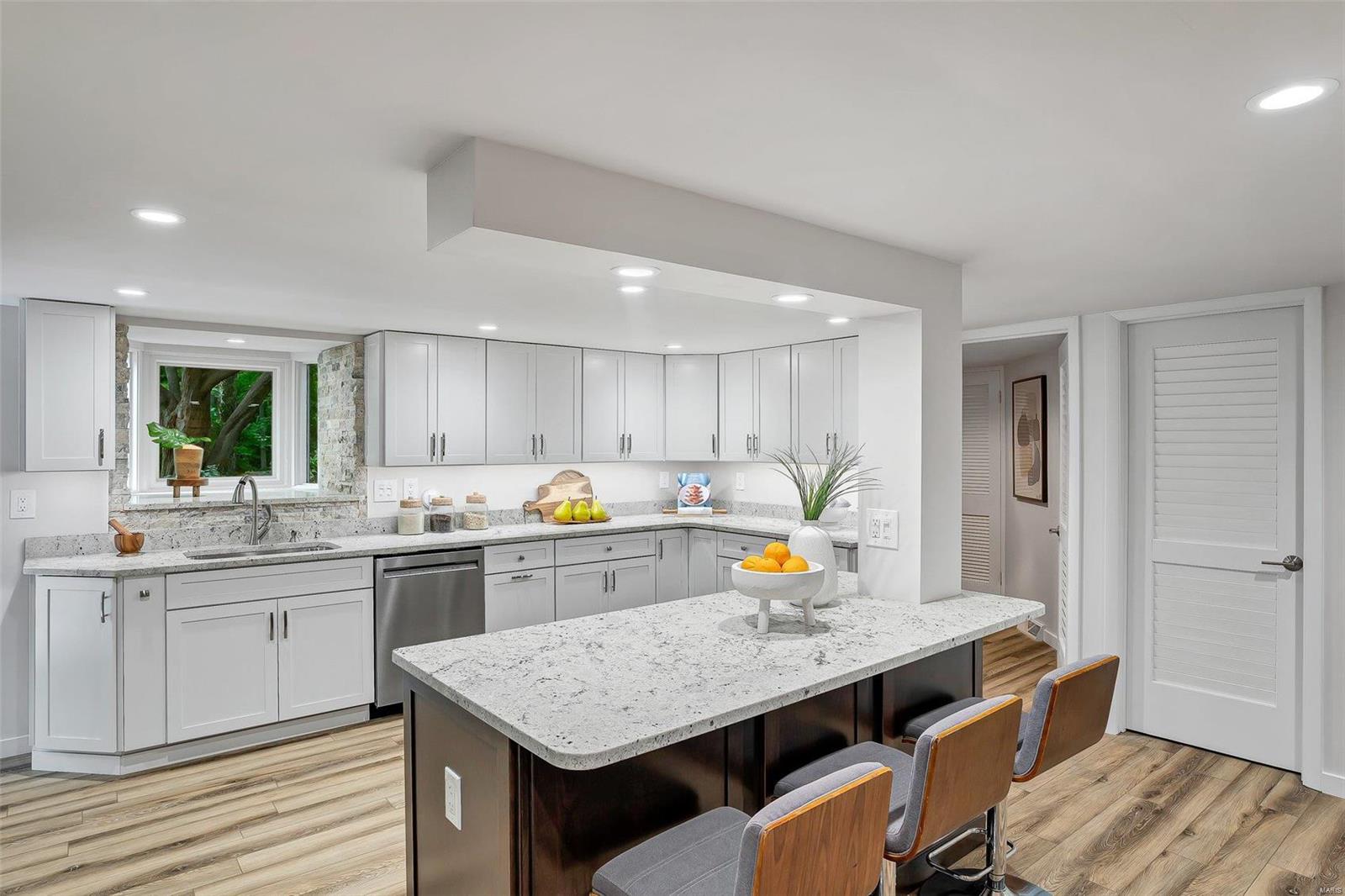 Huggo Essen Farm - Residential