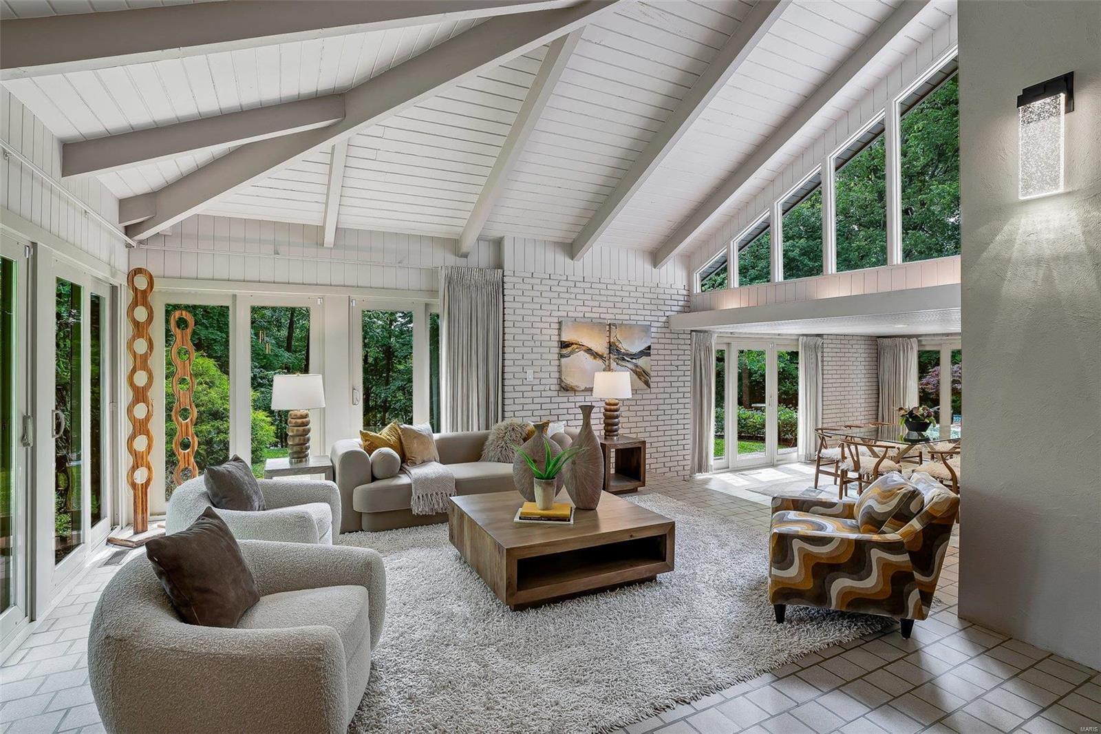 Huggo Essen Farm - Residential