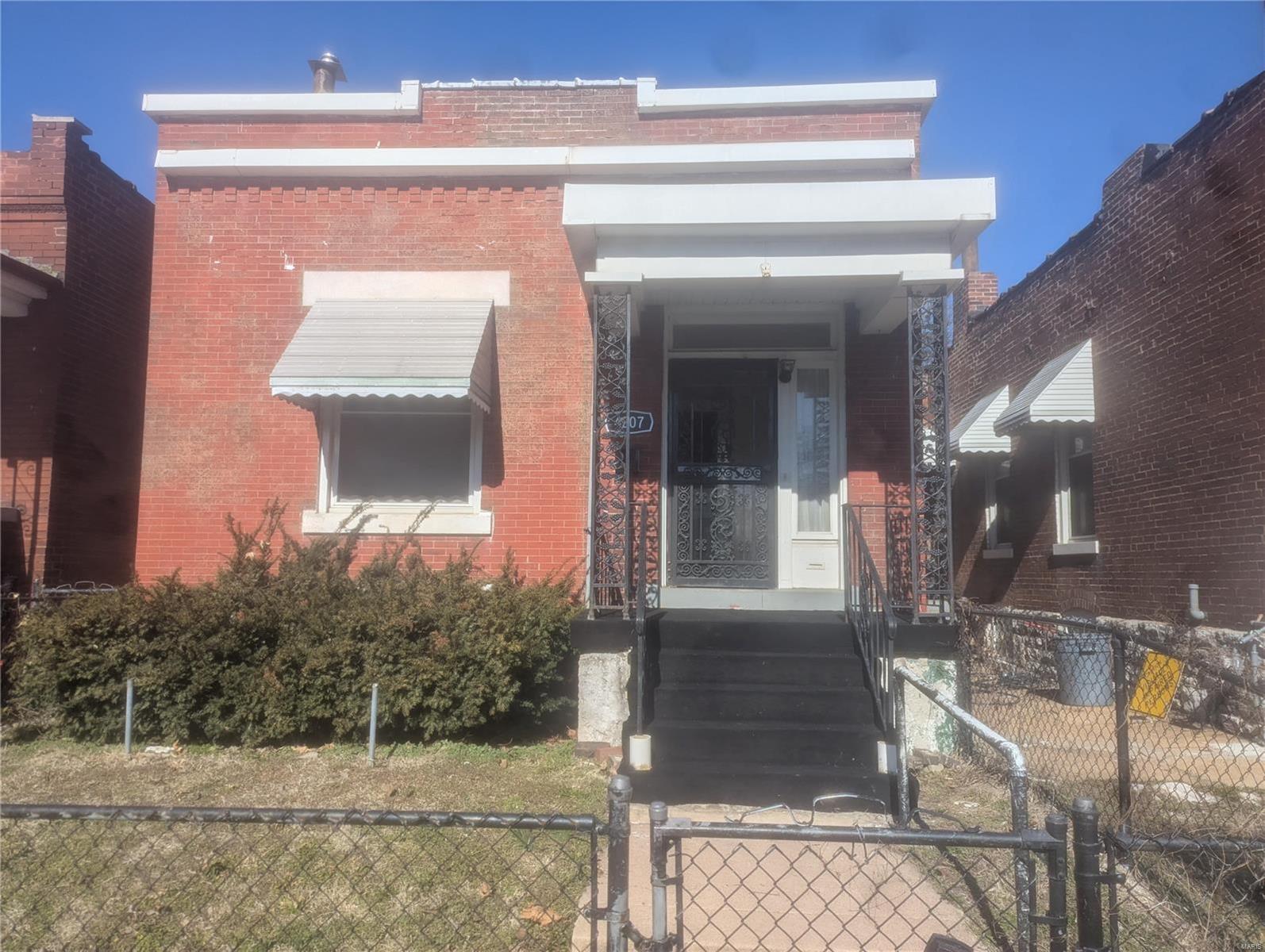 St Louis University Tr Add - Residential