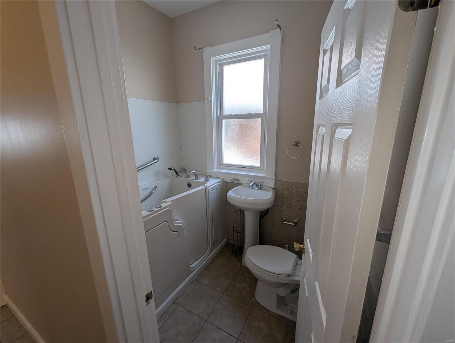 St Louis University Tr Add - Residential