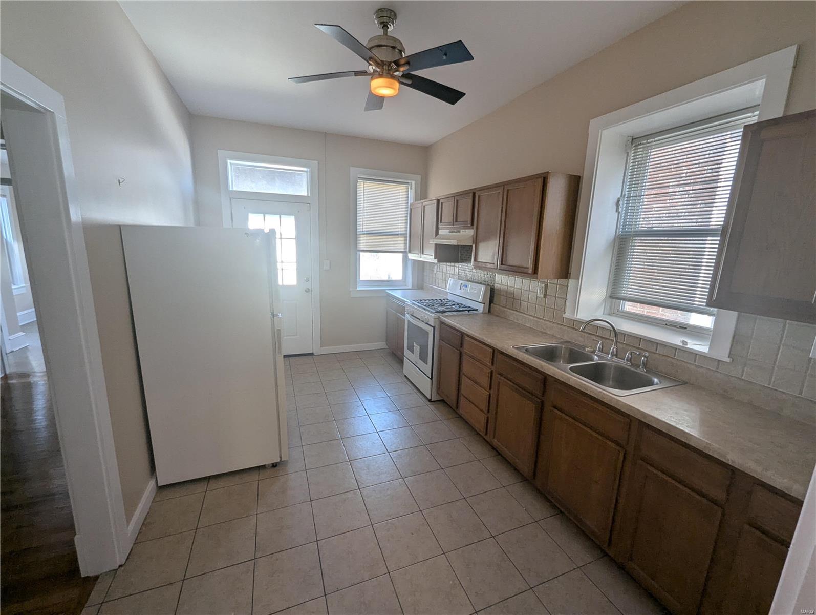 St Louis University Tr Add - Residential