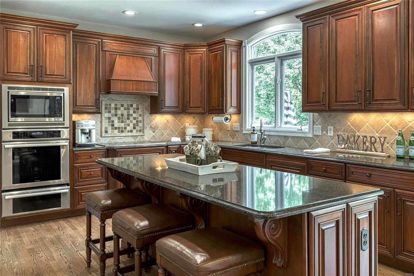 Schoettler Manor - Residential