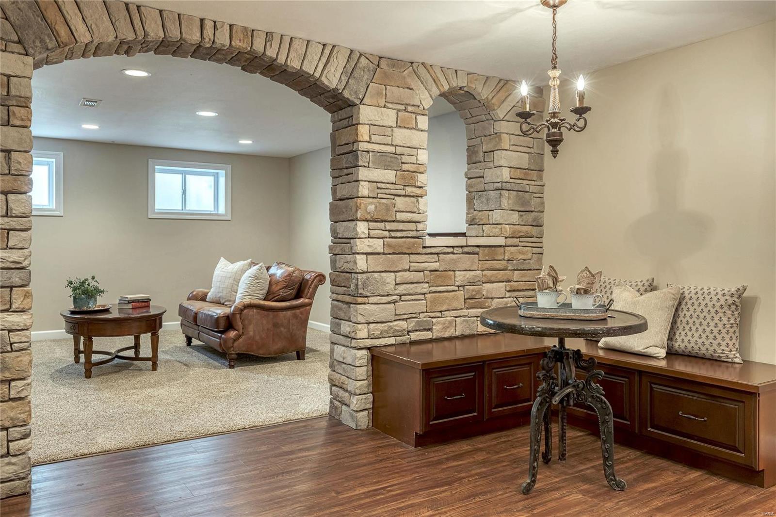 Schoettler Manor - Residential