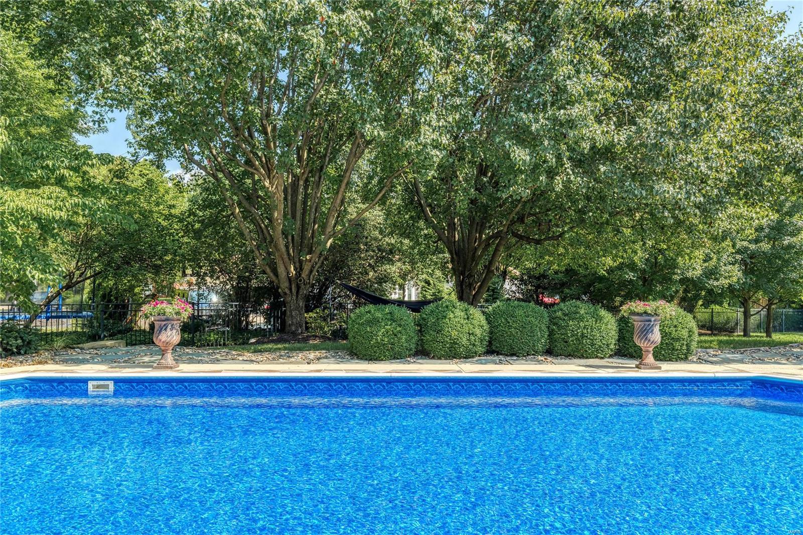 Schoettler Manor - Residential