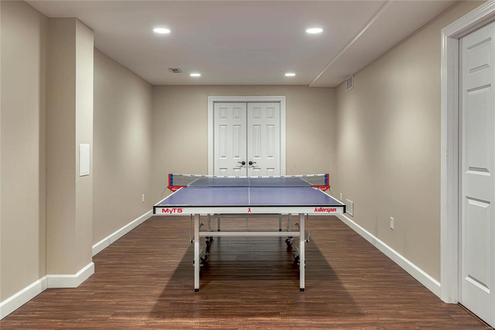 Schoettler Manor - Residential