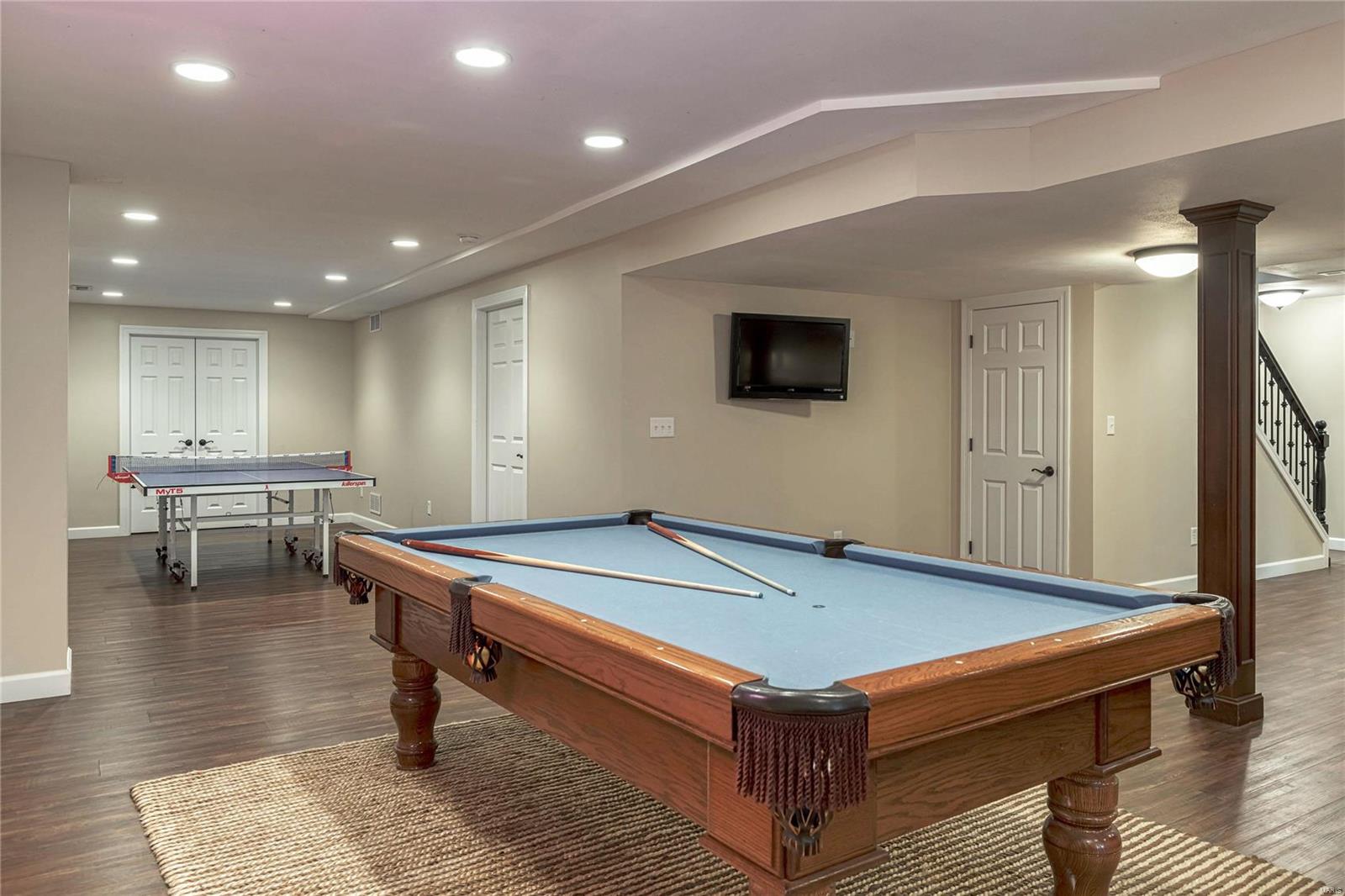 Schoettler Manor - Residential