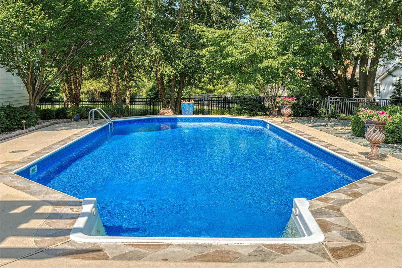 Schoettler Manor - Residential