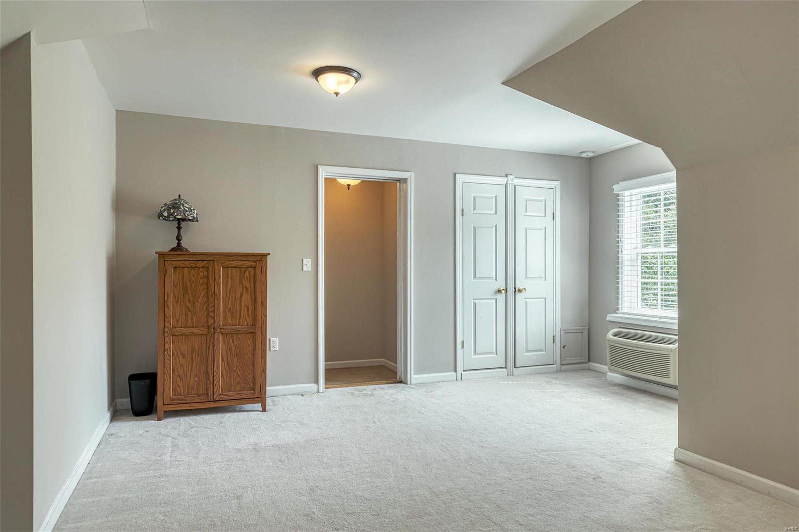 Schoettler Manor - Residential