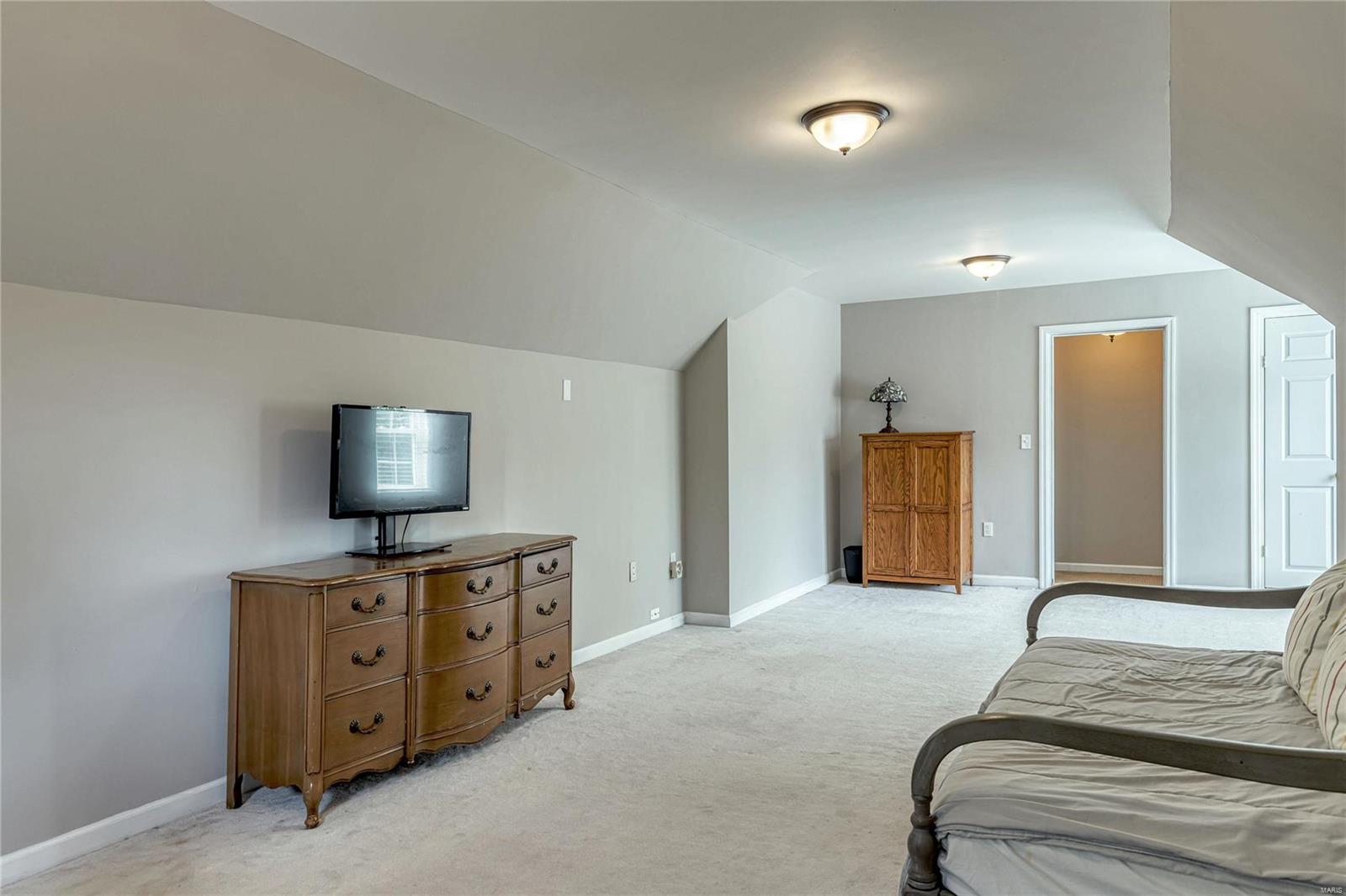 Schoettler Manor - Residential