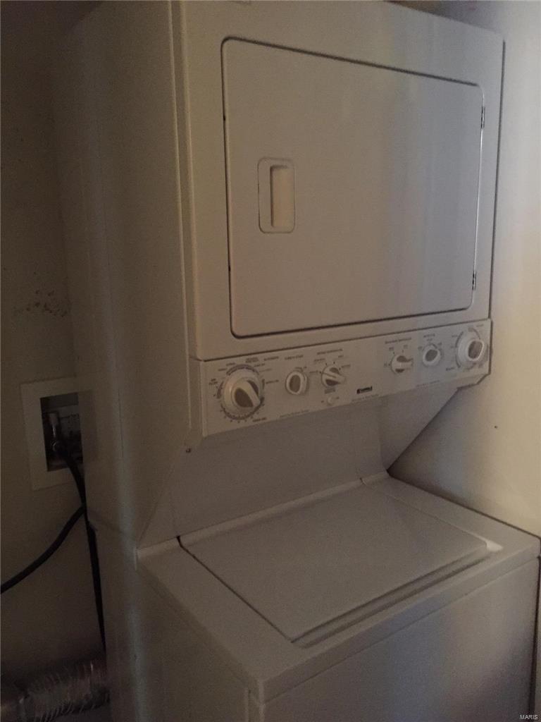 Greenbriar Condo - Residential