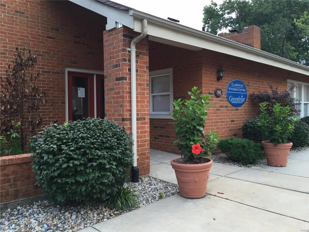 Greenbriar Condo - Residential