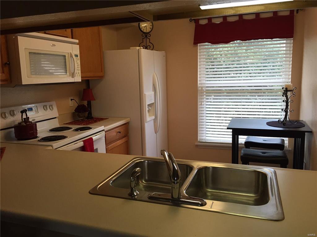 Greenbriar Condo - Residential