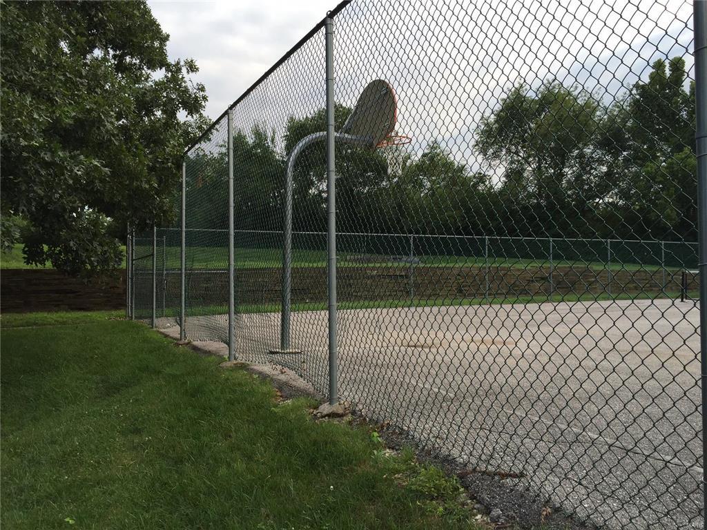 Greenbriar Condo - Residential