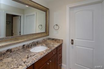 Ladue Manor - Residential