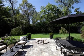 Ladue Manor - Residential