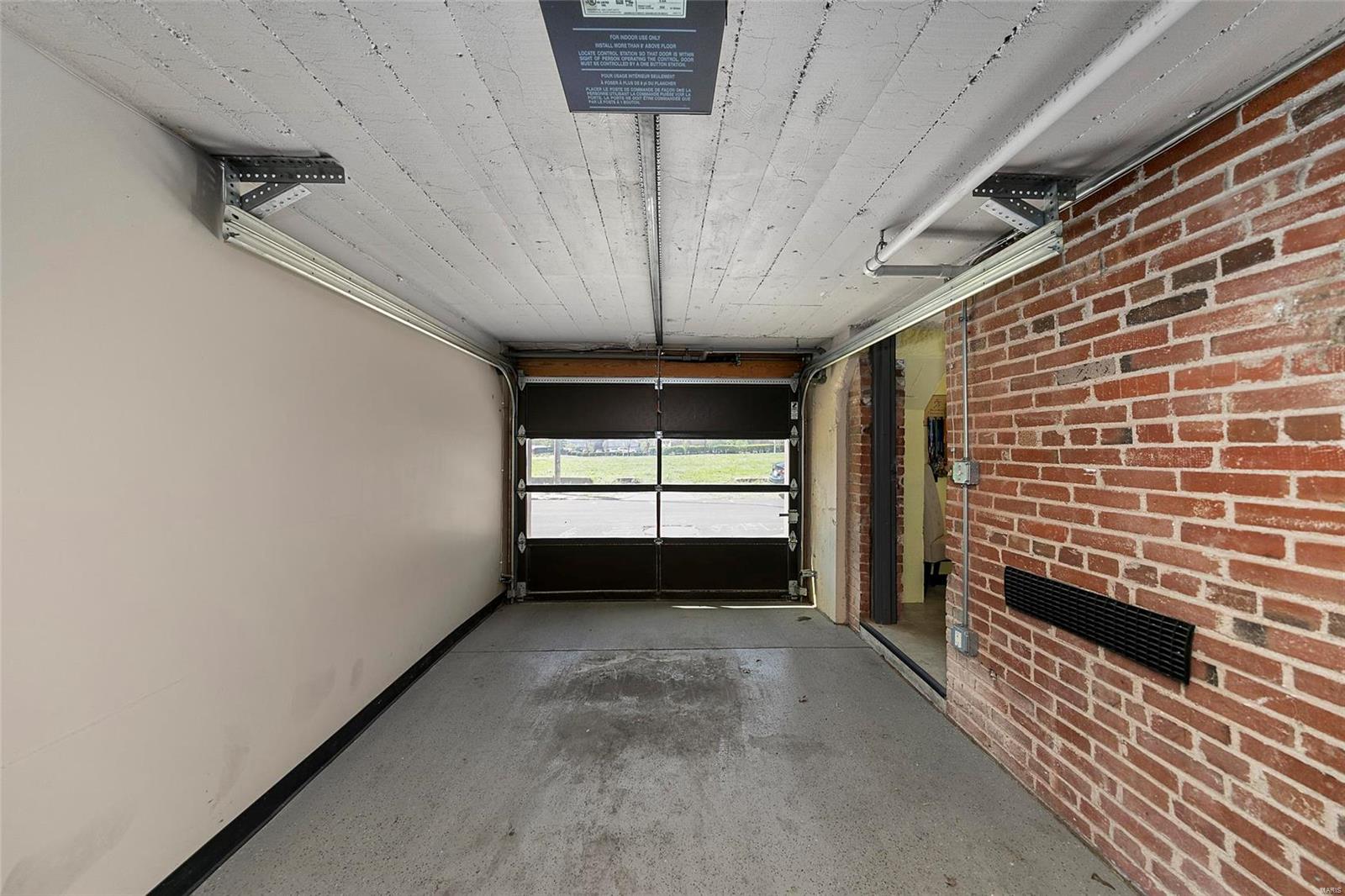 Lofts/2020 Washington - Residential