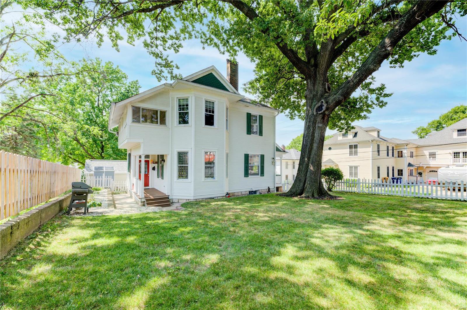City/St Charles - Residential