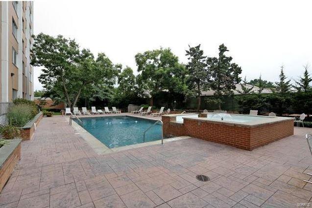 HANLEY TOWERS - Residential