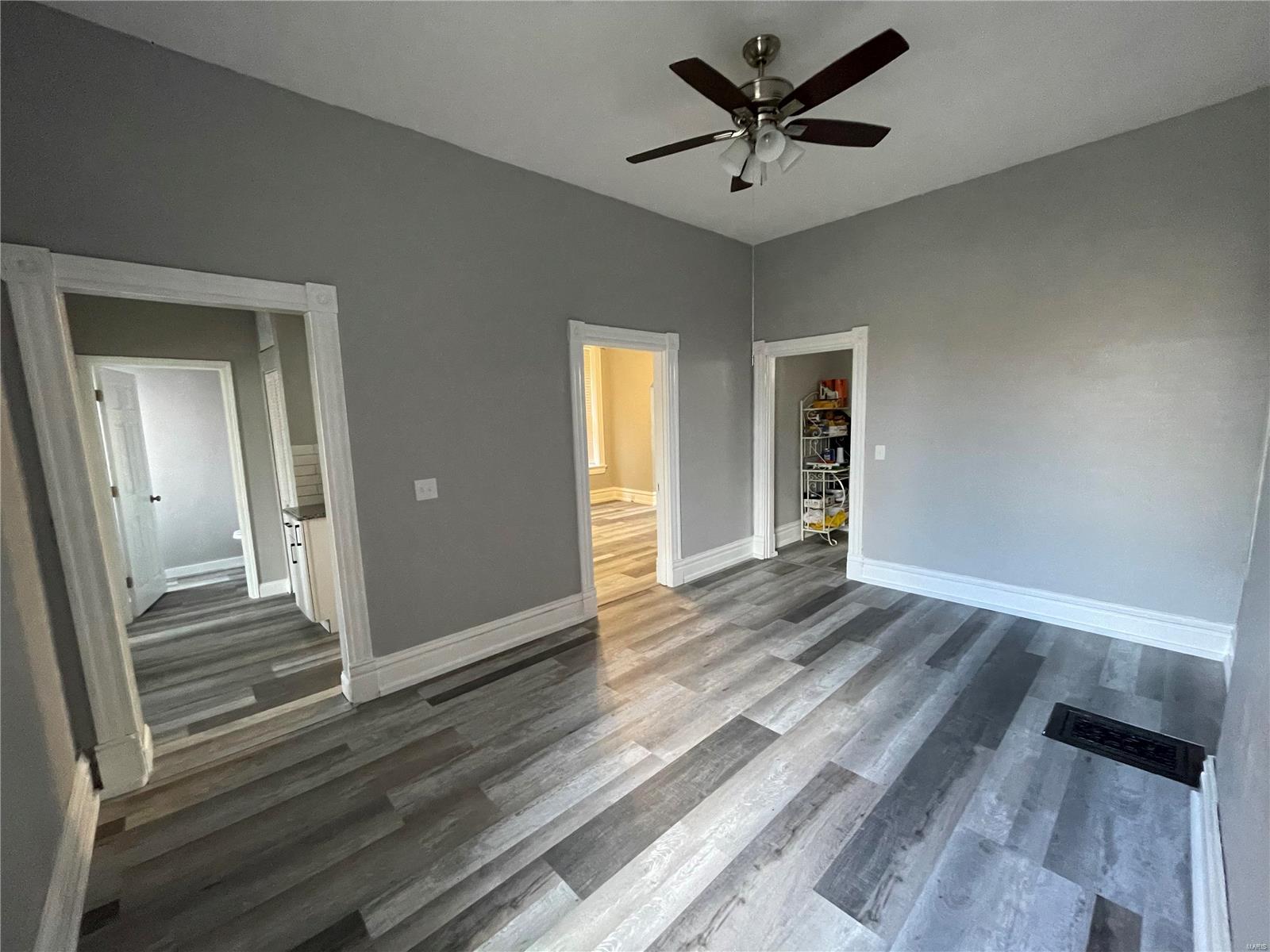 St Louis Commons Add - Residential