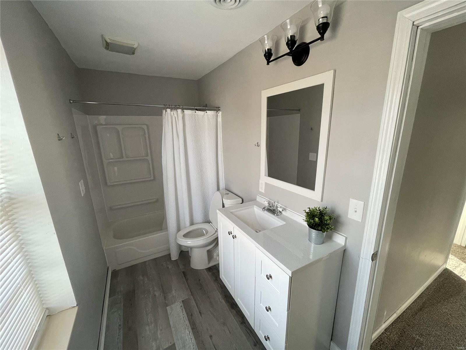 St Louis Commons Add - Residential