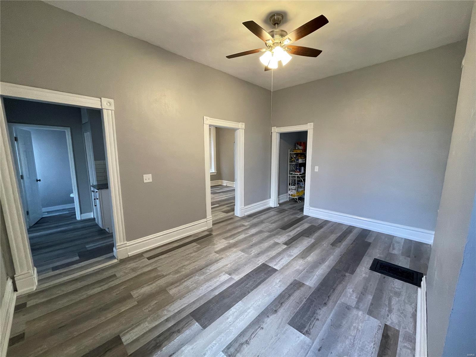 St Louis Commons Add - Residential