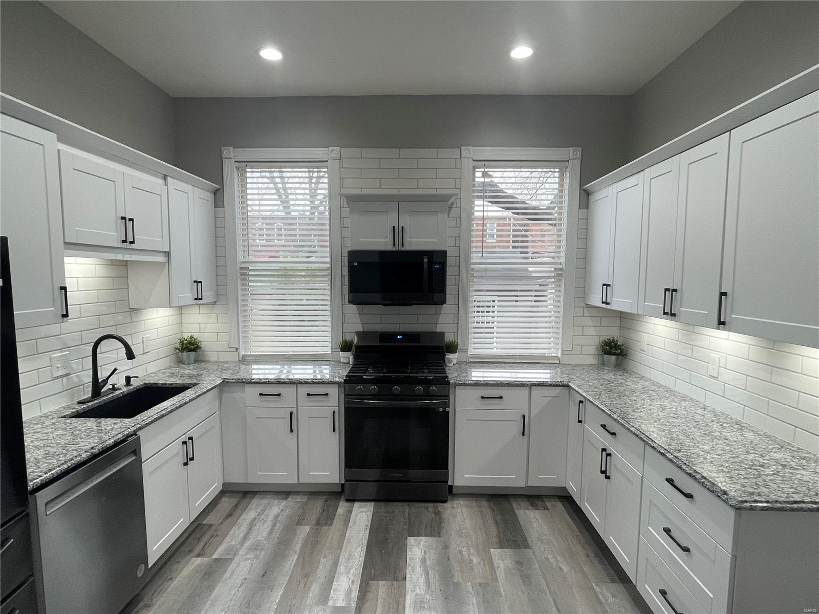 St Louis Commons Add - Residential