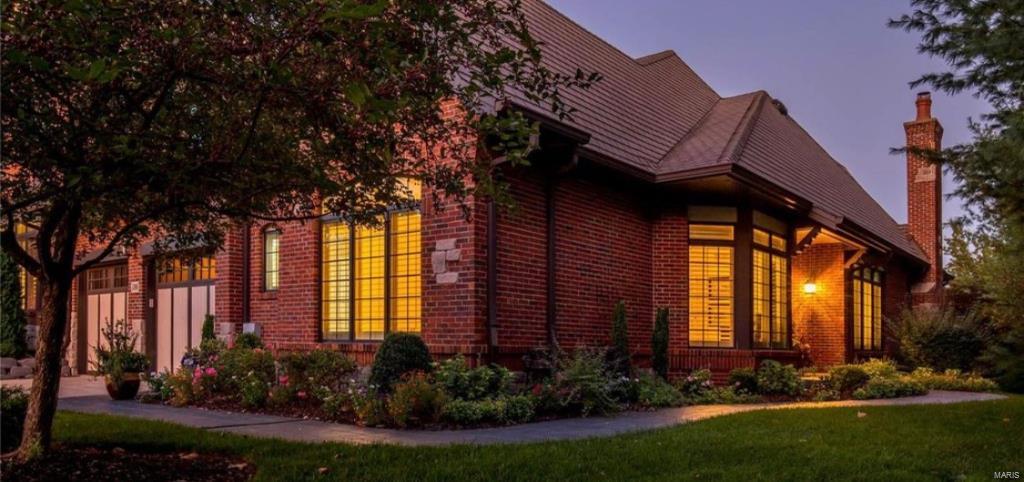 August Hill On Conway One - Residential