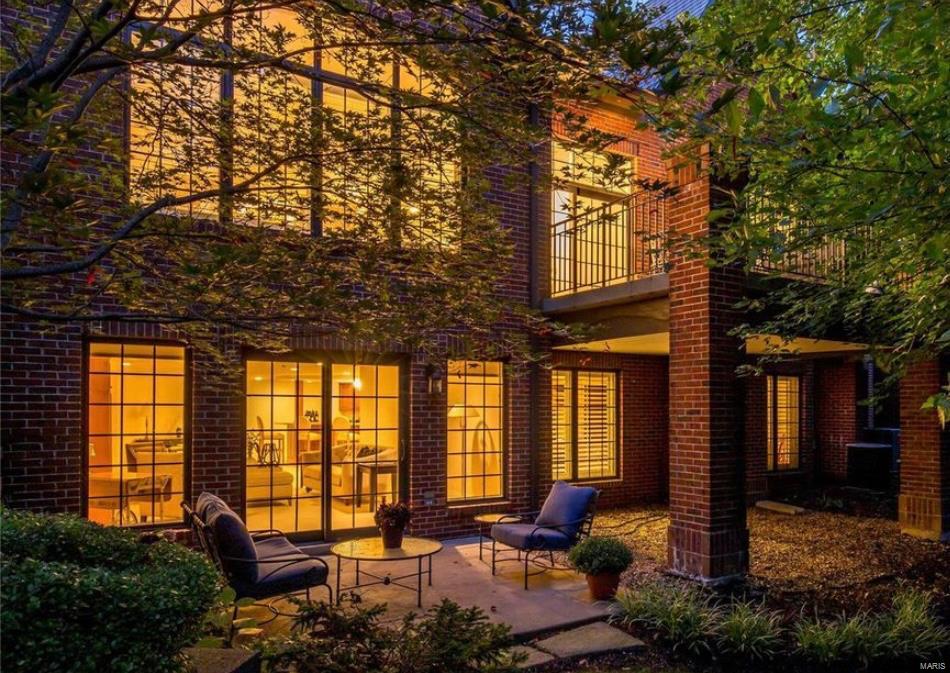 August Hill On Conway One - Residential