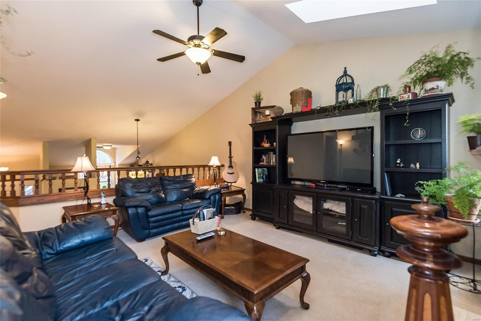 Treetop Condo - Residential