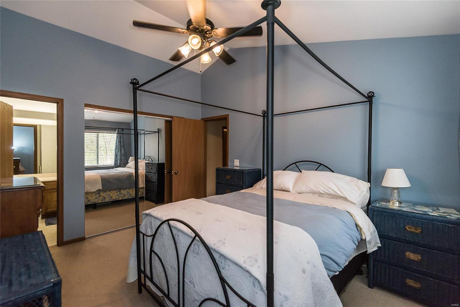 Treetop Condo - Residential