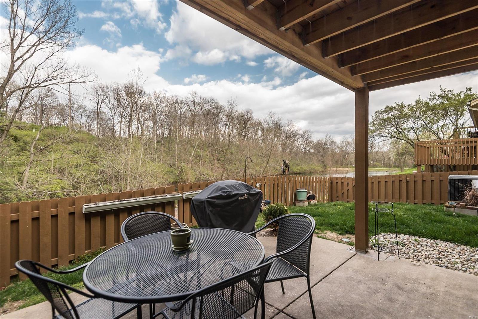 Treetop Condo - Residential
