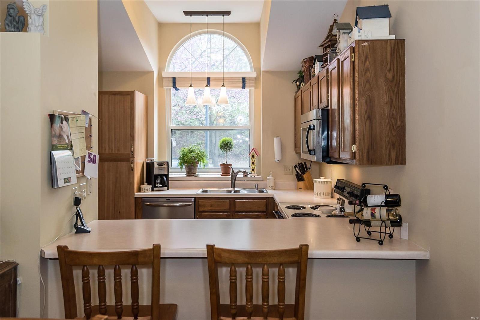 Treetop Condo - Residential