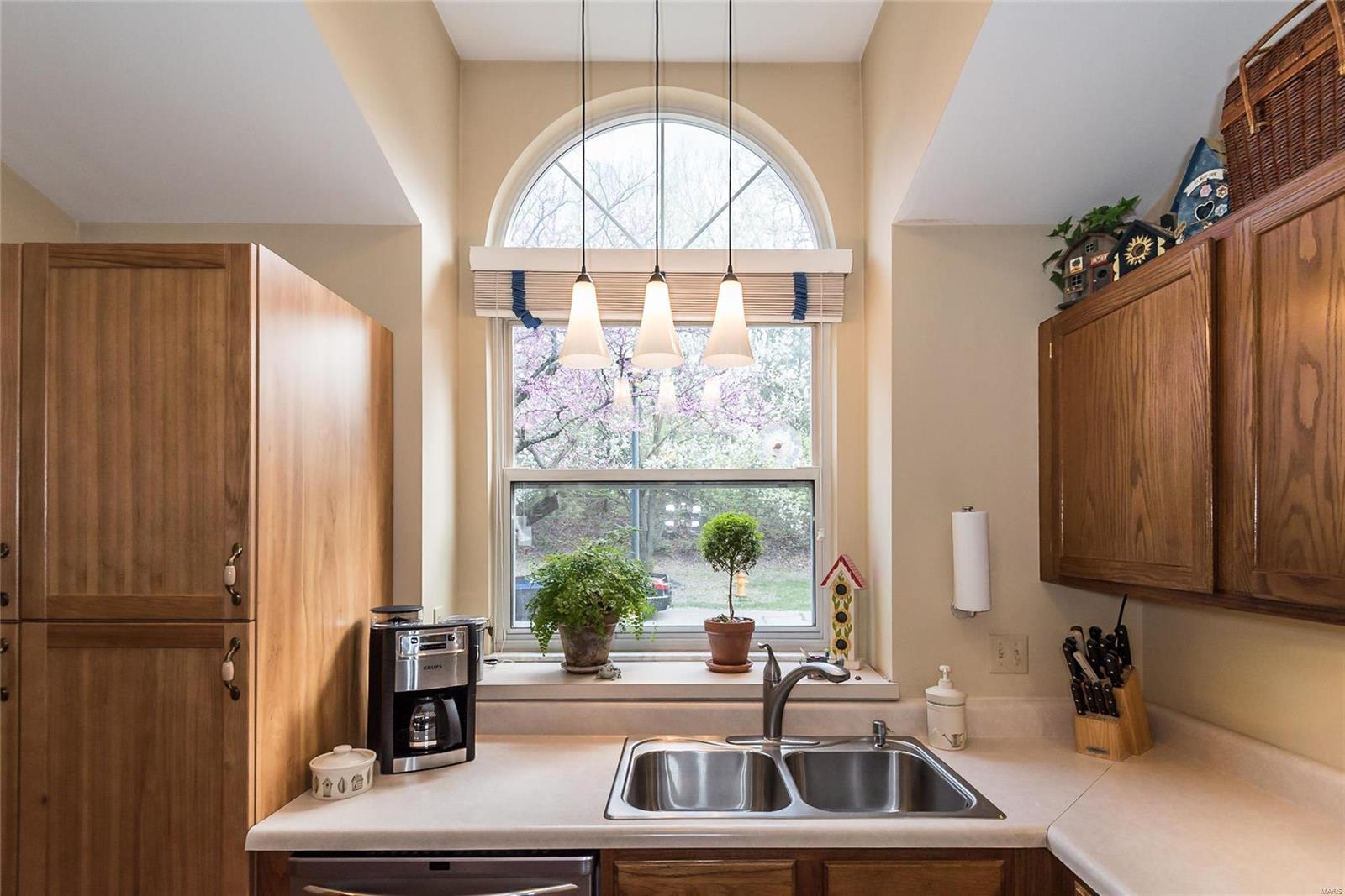 Treetop Condo - Residential