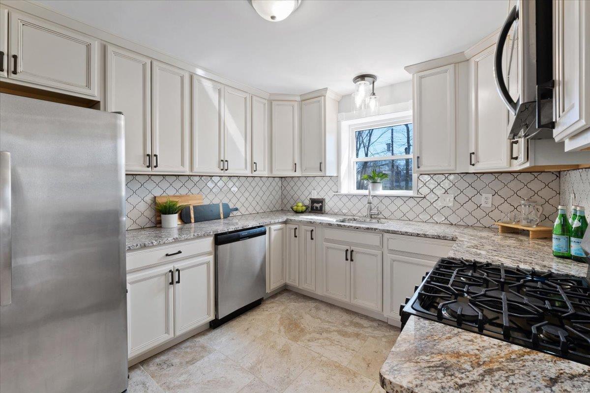 St Louis, Missouri 63119, United States, 3 Bedrooms Bedrooms, ,1 BathroomBathrooms,Residential,Active,94511