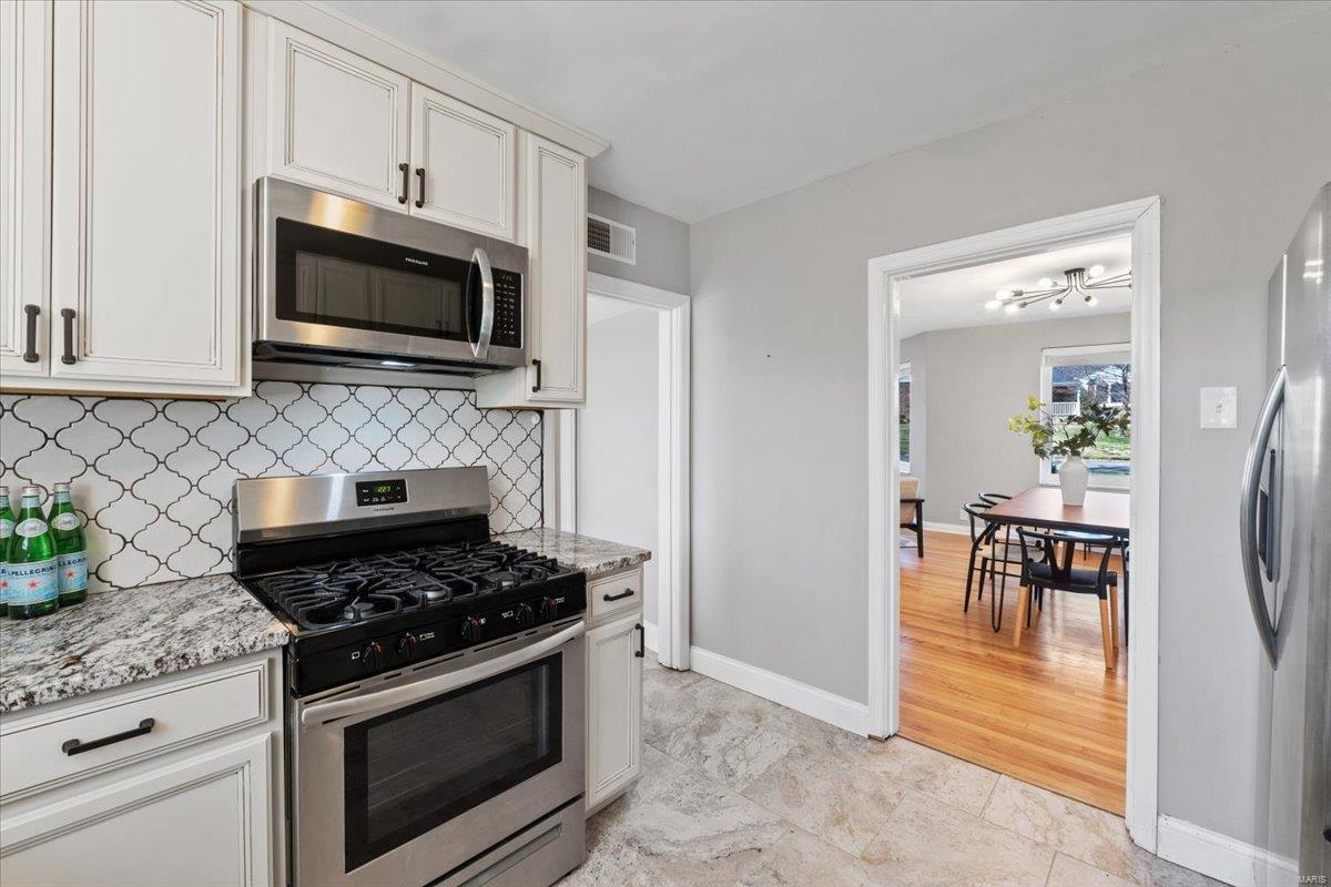 St Louis, Missouri 63119, United States, 3 Bedrooms Bedrooms, ,1 BathroomBathrooms,Residential,Active,94511