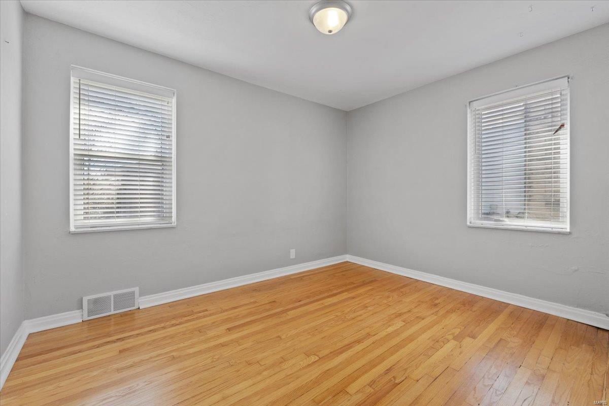 St Louis, Missouri 63119, United States, 3 Bedrooms Bedrooms, ,1 BathroomBathrooms,Residential,Active,94511