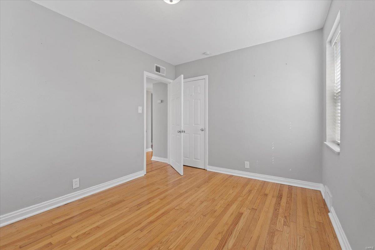 St Louis, Missouri 63119, United States, 3 Bedrooms Bedrooms, ,1 BathroomBathrooms,Residential,Active,94511