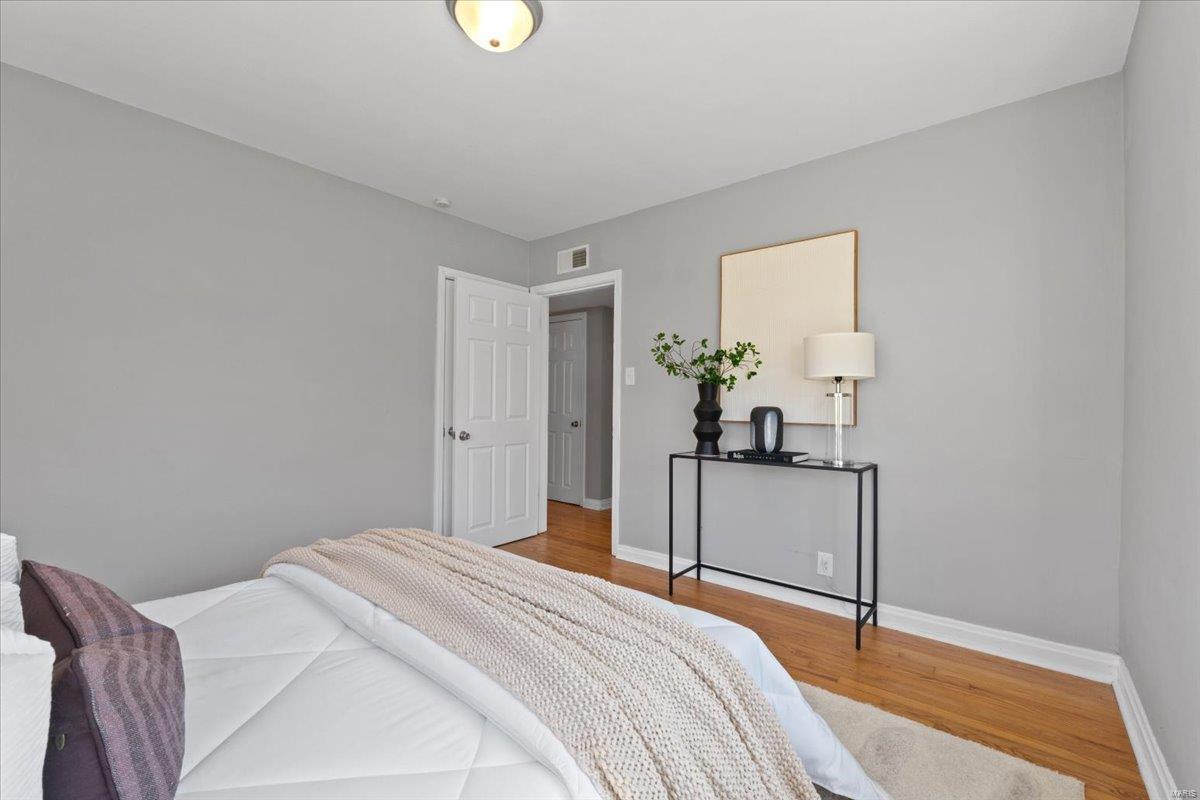 St Louis, Missouri 63119, United States, 3 Bedrooms Bedrooms, ,1 BathroomBathrooms,Residential,Active,94511