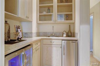 Von Schrader Estate - Residential